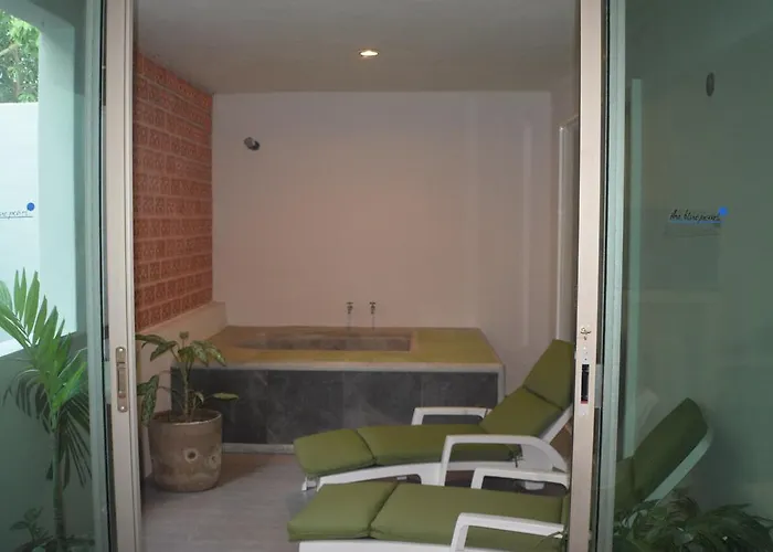 The Blue Pearl Suites