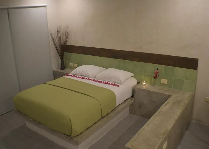 The Blue Pearl Suites